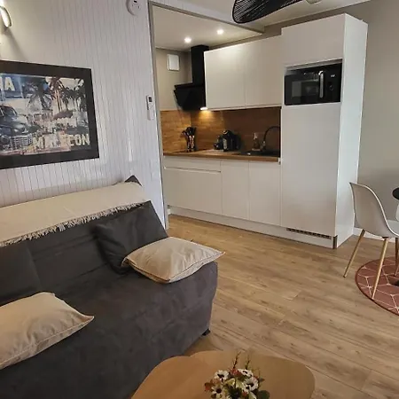 Les Hauts De L' Escapade T2 Renove Parking Climatisation Et Piscine Apartment